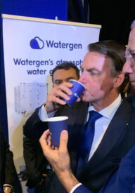 Brazilian President Jair M. Bosonaro enjoys Watergen’s water from air